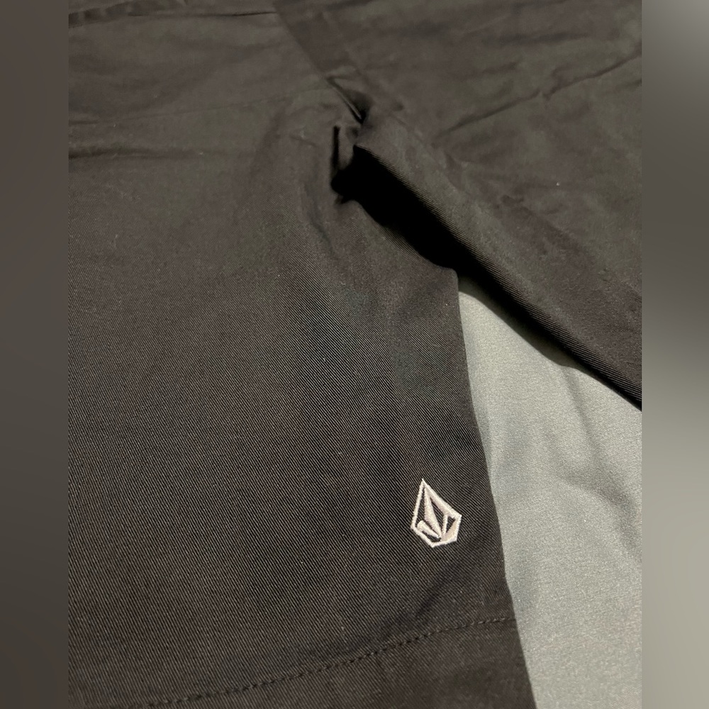 Men’s Volcom Chino Shorts Size 30 - Picture 4 of 4